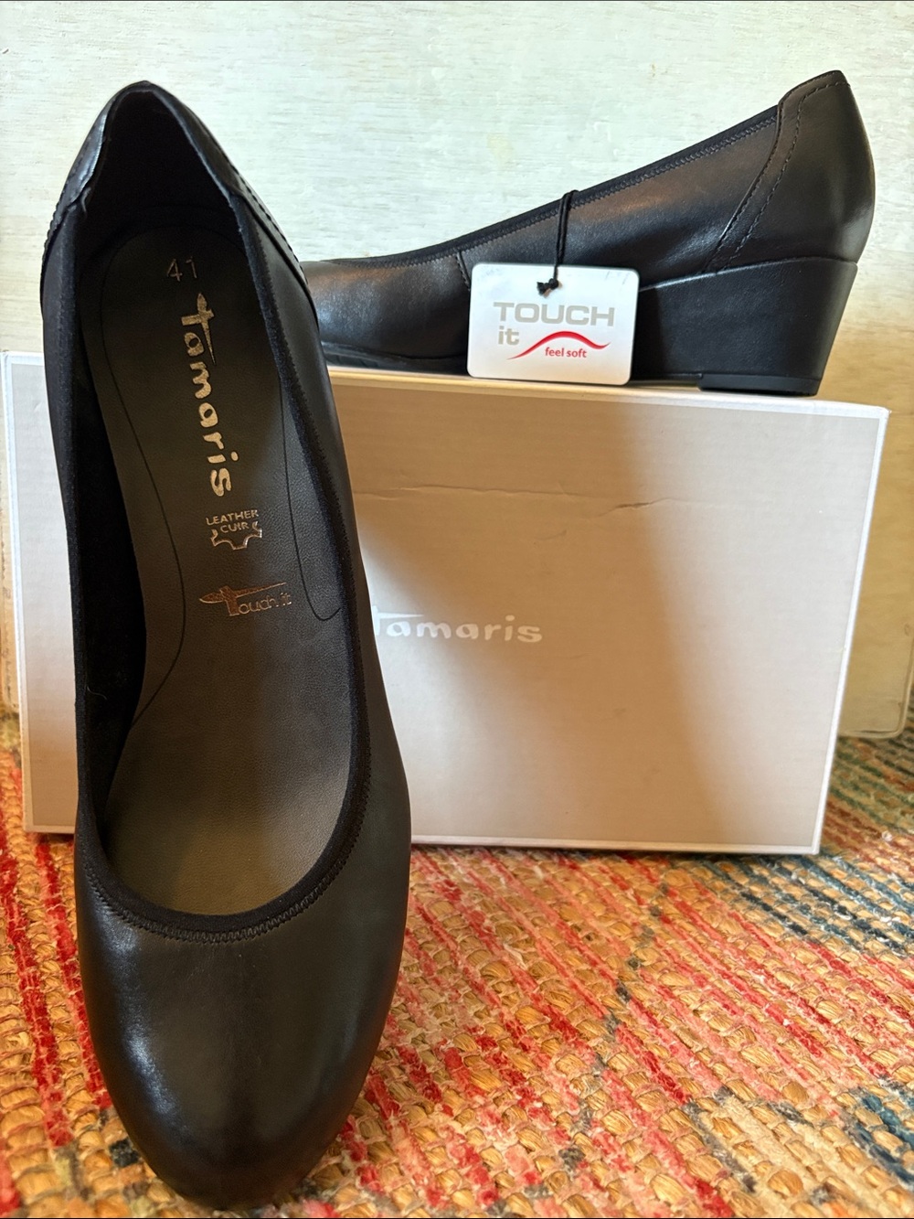 SZ 10 TAMARIS BLACK round toe WEDGE COMFORT LEATHER 2” WEDGE NEW WITH TAG & BOX
